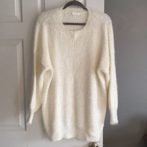 NWOT Super soft and fuzzy white tunic sweater